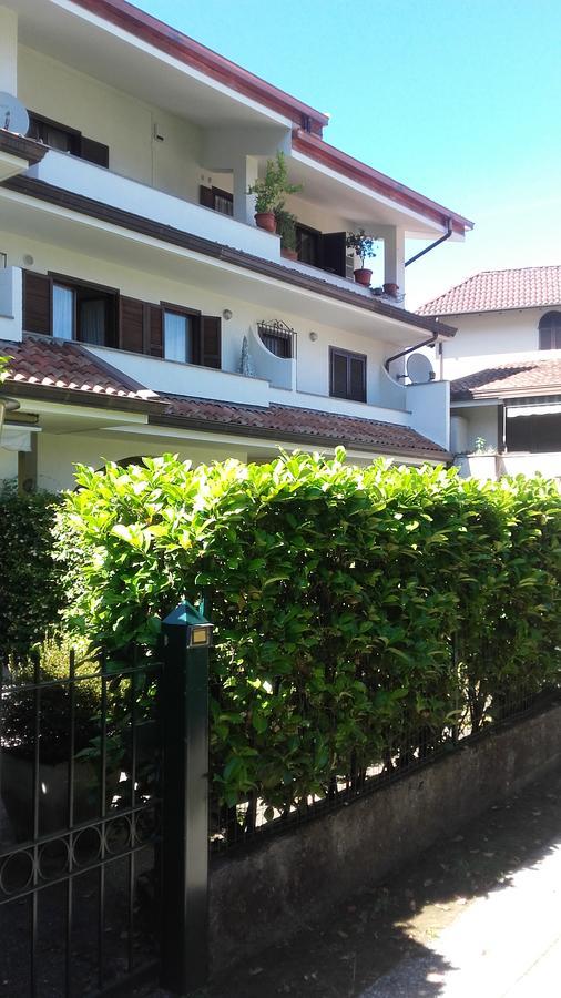 Appartamento Bilocale Dante Stresa Exterior photo